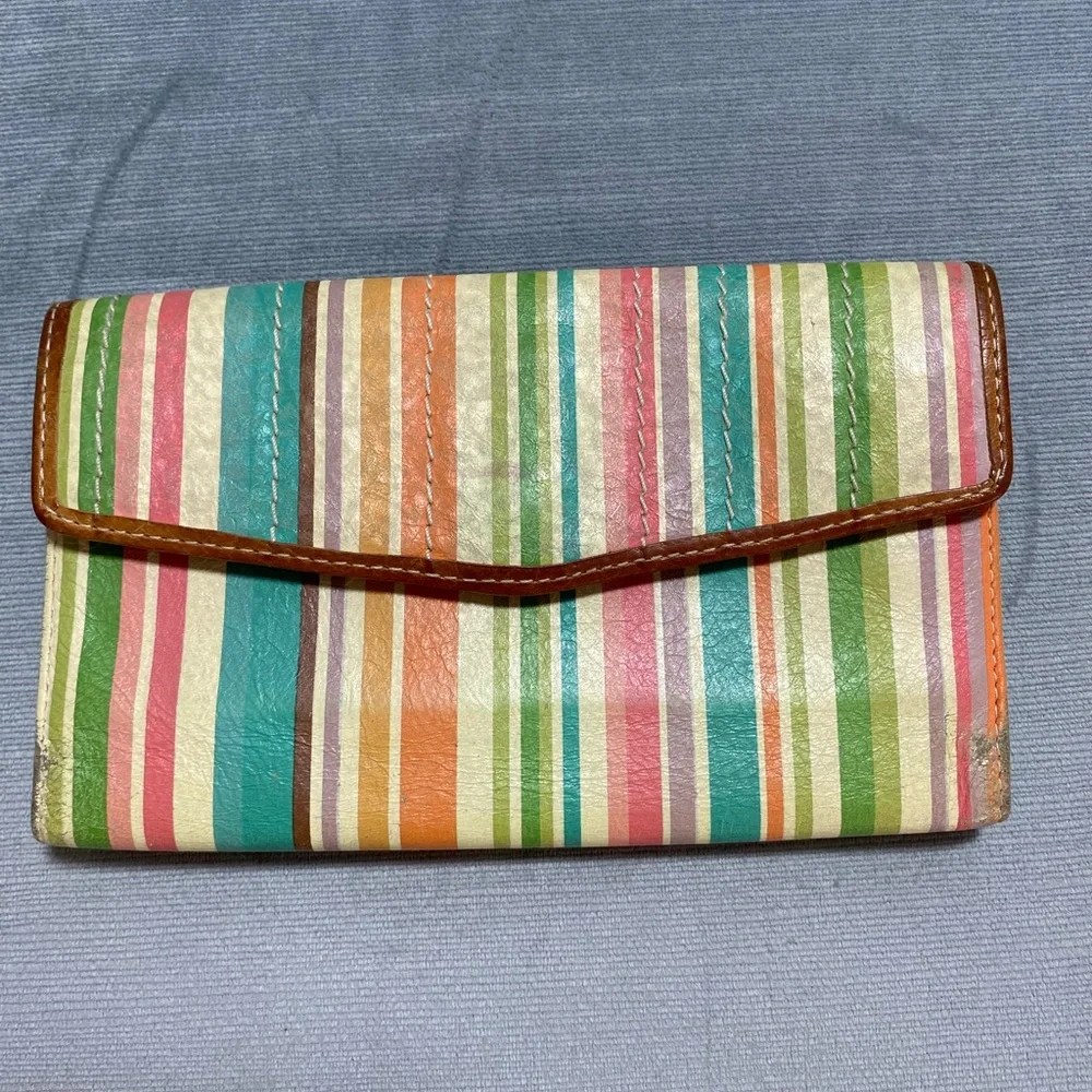 Vintage fossil,pastel striped leather wallet, long trifold, 7“x4.25“, minor wear